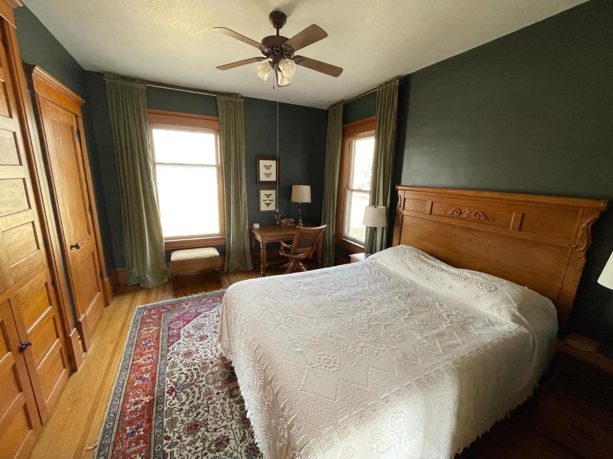 Old Town Inn Sioux Center Екстериор снимка